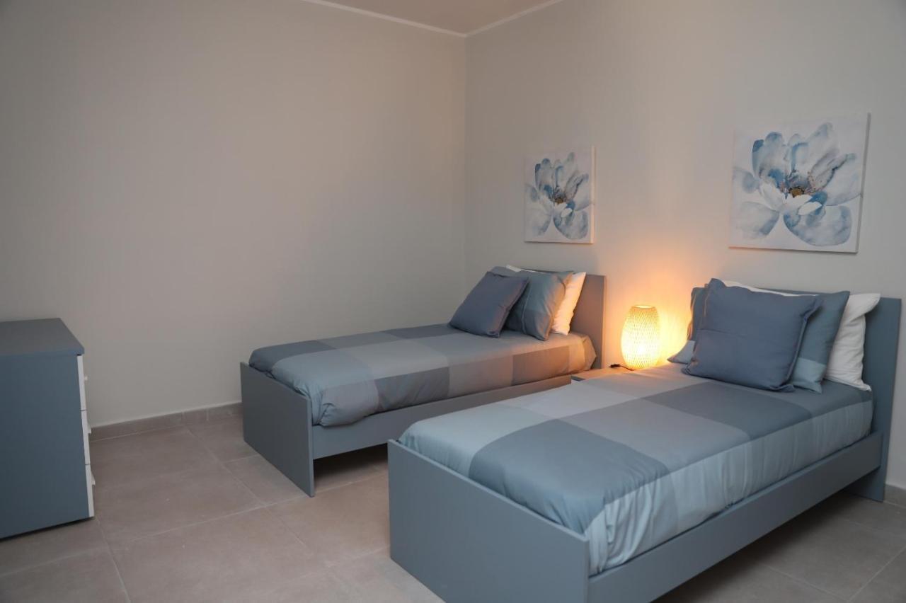Lovely Holiday Home Next To Bus Terminus San Pawl il-Baħar Extérieur photo